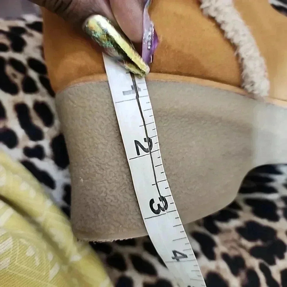 Y2K Sherpa and Suede boots. Size 7 5 - Picture 5 of 12